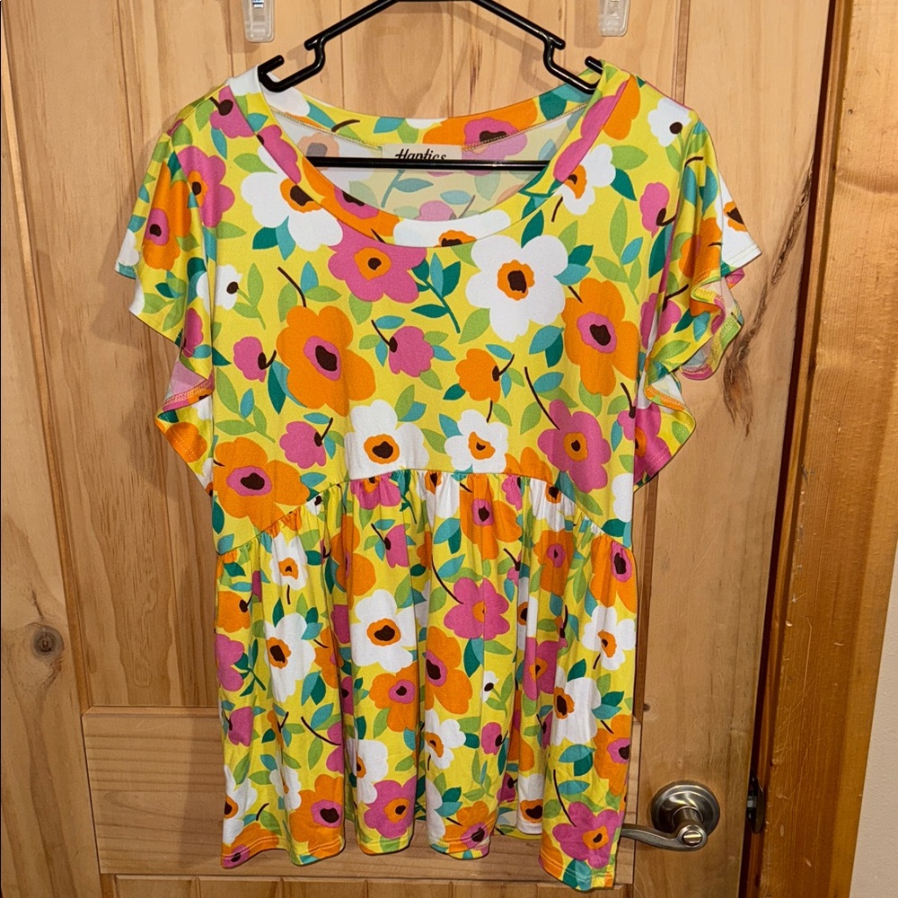 Haptics Vibrant Floral Short Sleeve Blouse